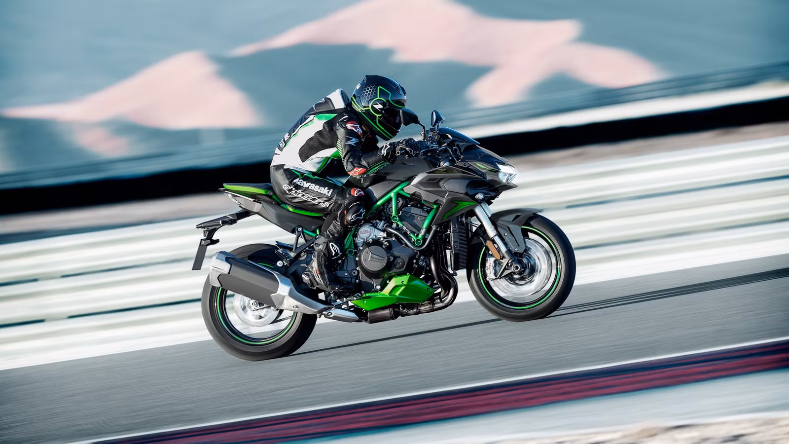 Kawasaki Z H2 press shot, fresh tyres on a clean surface.